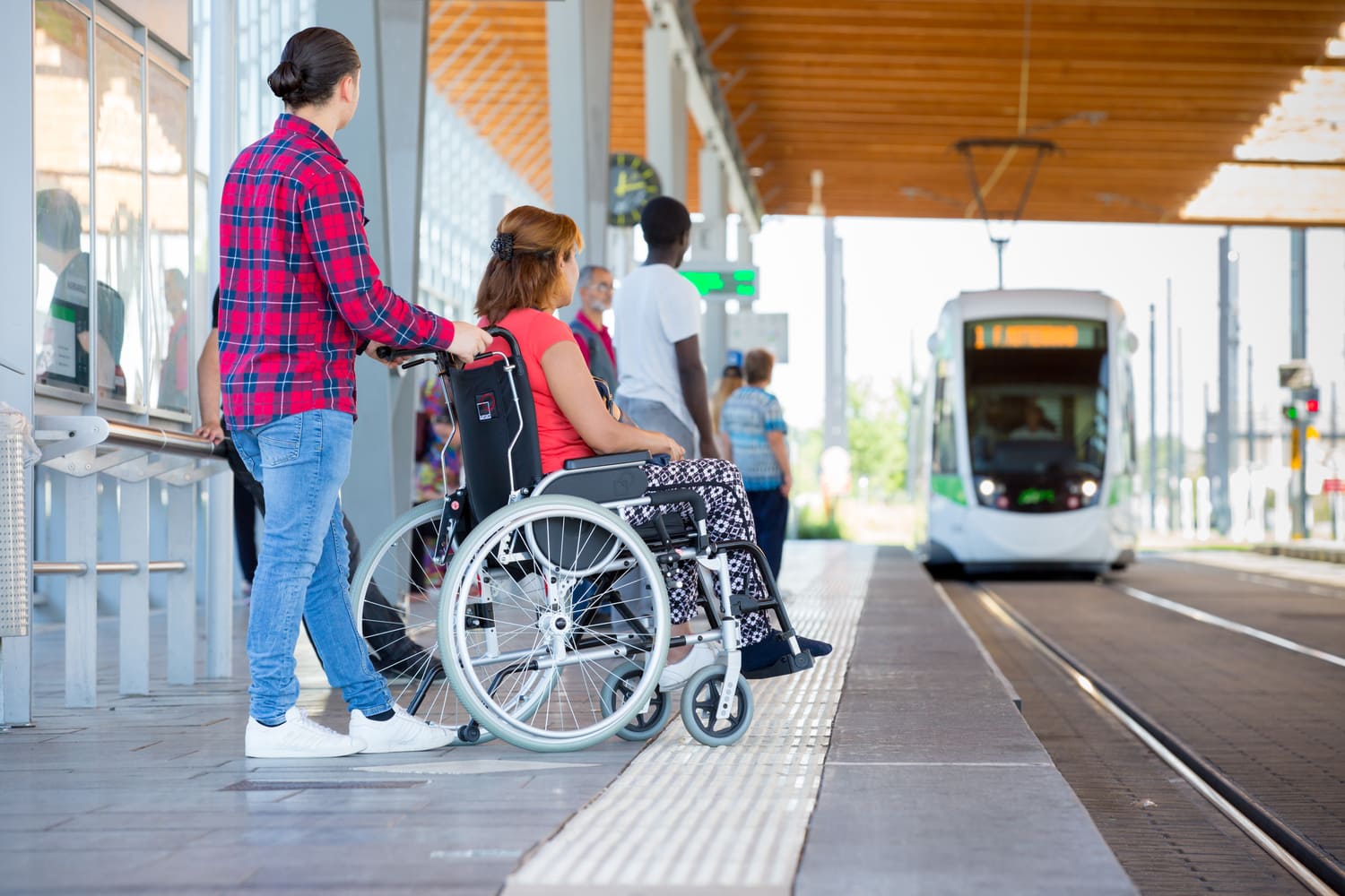 Accessibilité transports publics - vélo-poussette-valise (1) (1) (1).jpg
